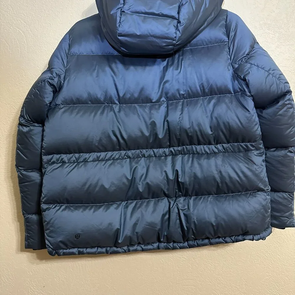 LULULEMON ATHLETICA BLUE PUFFER JACKET, MEDIUM - Picture 2 of 12
